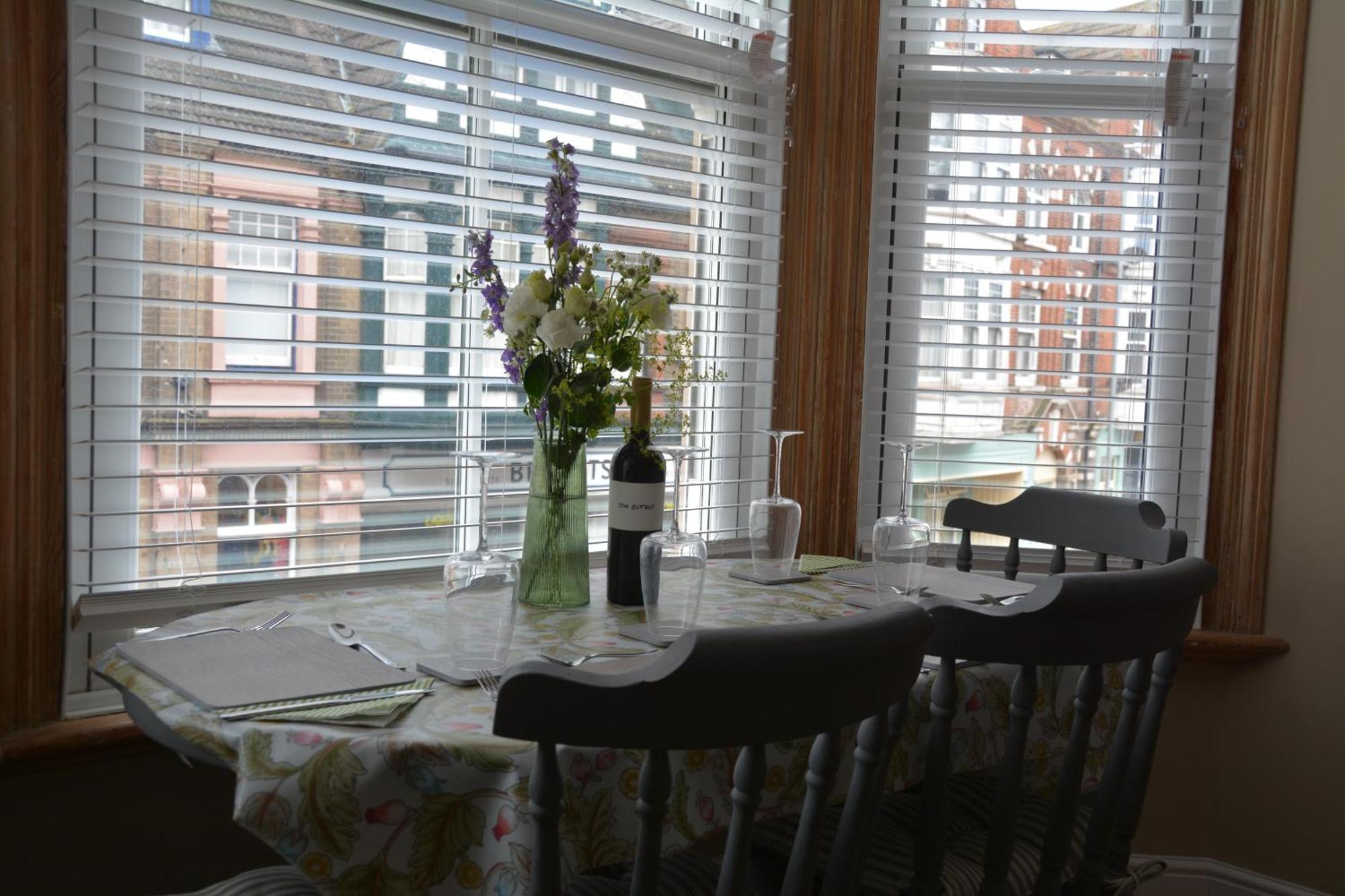 The Fabulous Number Two Apartment A Cosy Coastal Getaway Cromer Eksteriør billede